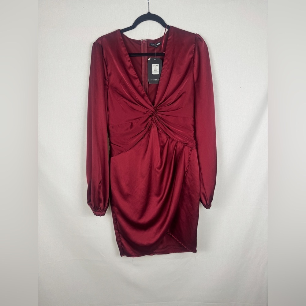NWT Fashion Nova Burgundy Twist Front Dress